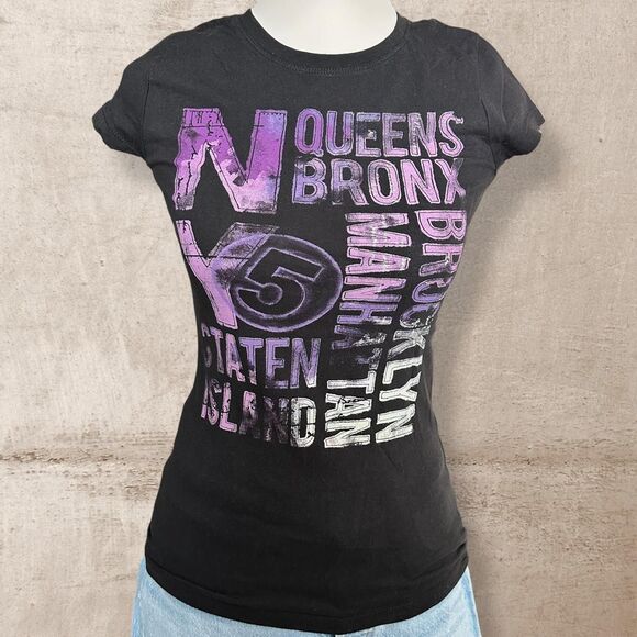 NYC Y2K Graphic Tee | Purple | Size M (Juniors) - Picture 2 of 6